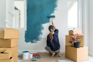 Разновидности красок для внутренних работ